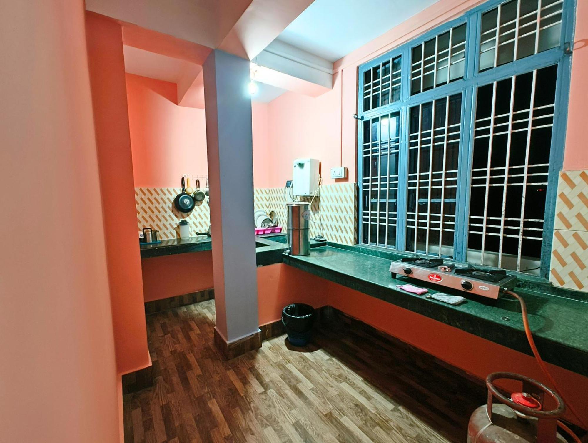 Taj Residency Holiday Homestay -Entire 1Bhk & 2Bhk Private Apartments -Call 767Ooo54Oo Jorhāt Zewnętrze zdjęcie